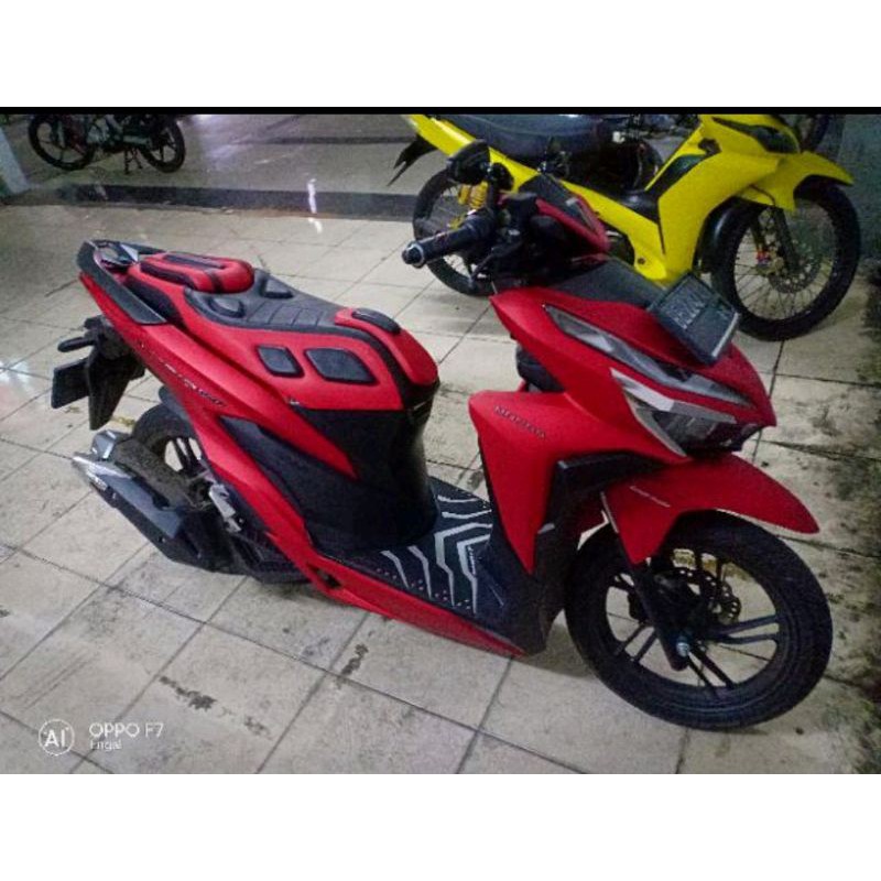Jok Custom Vario 125/150 Predator