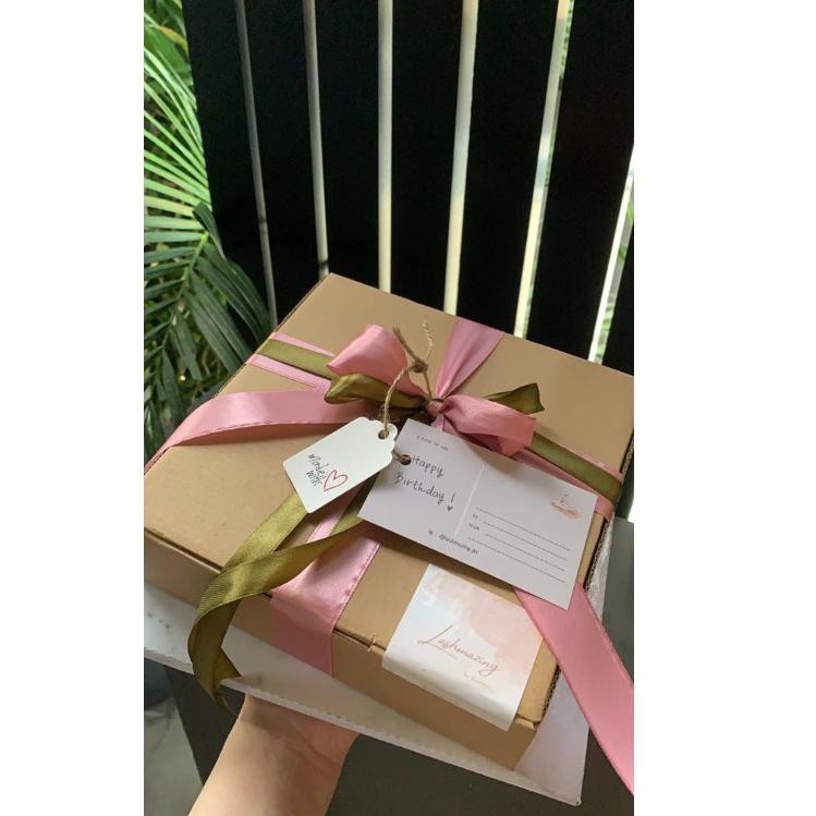 

8NH BIRTHDAY GIFT BOX / KADO ULANG TAHUN /KADO UNTUK IBU /HADIAH WISUDA/GRADUATION GIFT BOX/KIDS HAM