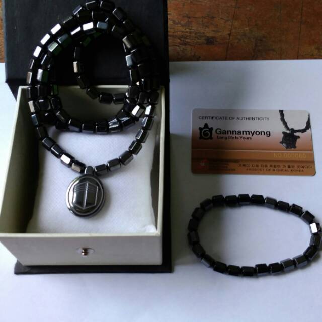 Kalung dan gelang liontin kabah gannamyong