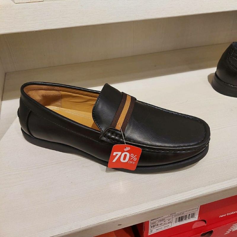Sepatu pria Diorucci