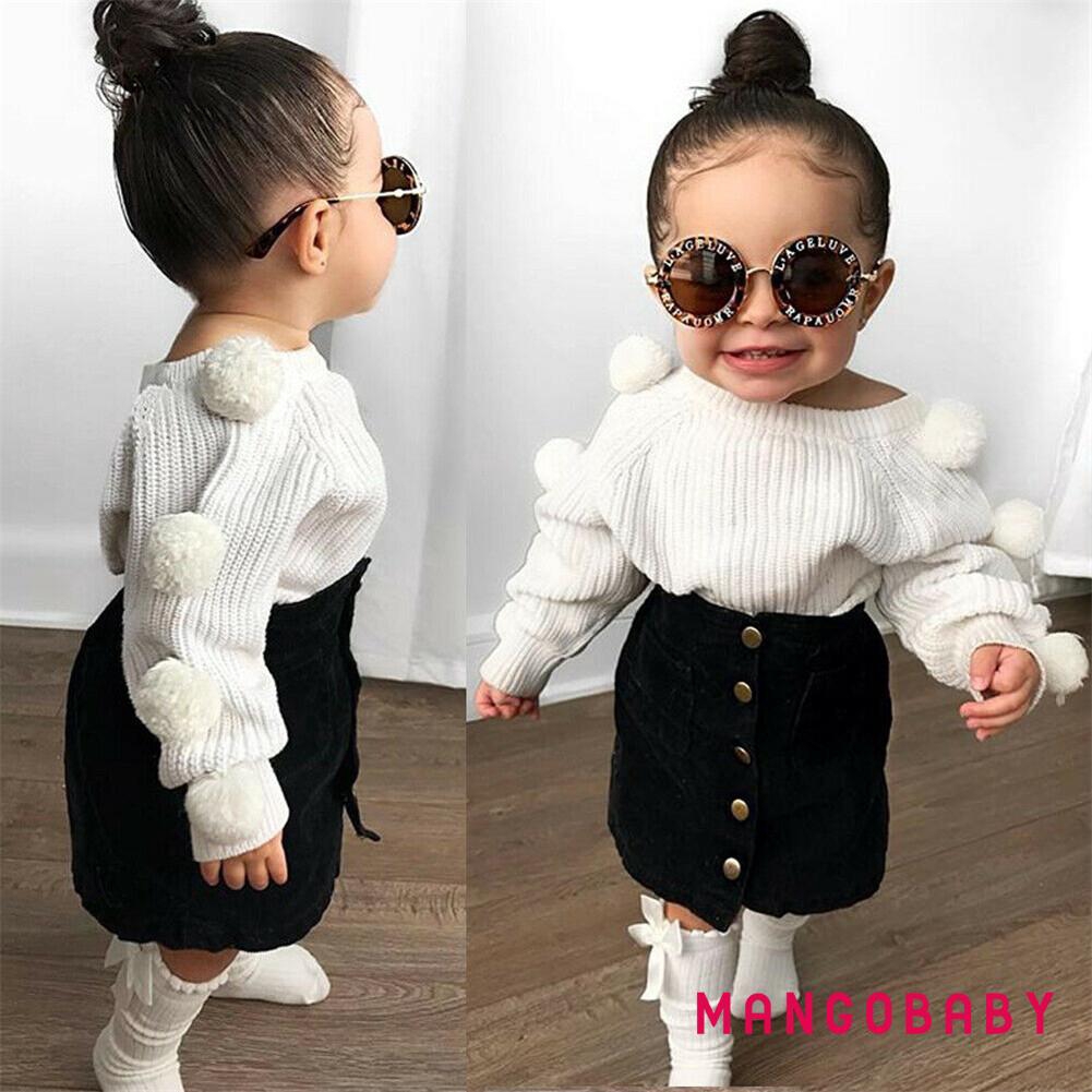 MG Setelan Sweater Rajut Aksen Bola Bulu dan Rok Mini MG Setelan Sweater Rajut Aksen Bola Bulu dan Rok Mini