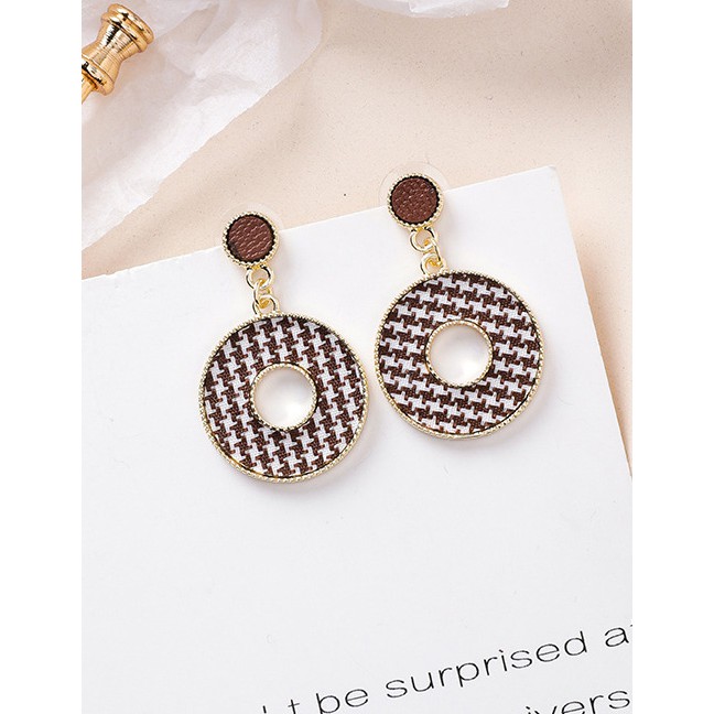 LRC Anting Tusuk Fashion Ring 925 Silver Needle Asymmetric Plaid Earrings D42787