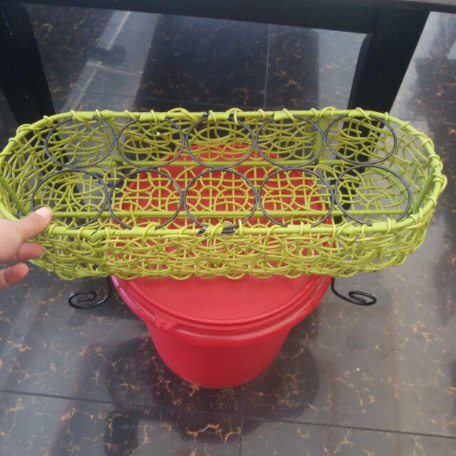 Keranjang Aqua Oval 10 Lubang Tanpa Tangkai - Keranjang Air Mineral Cup 10 Bahan Besi Rotan Sintetis