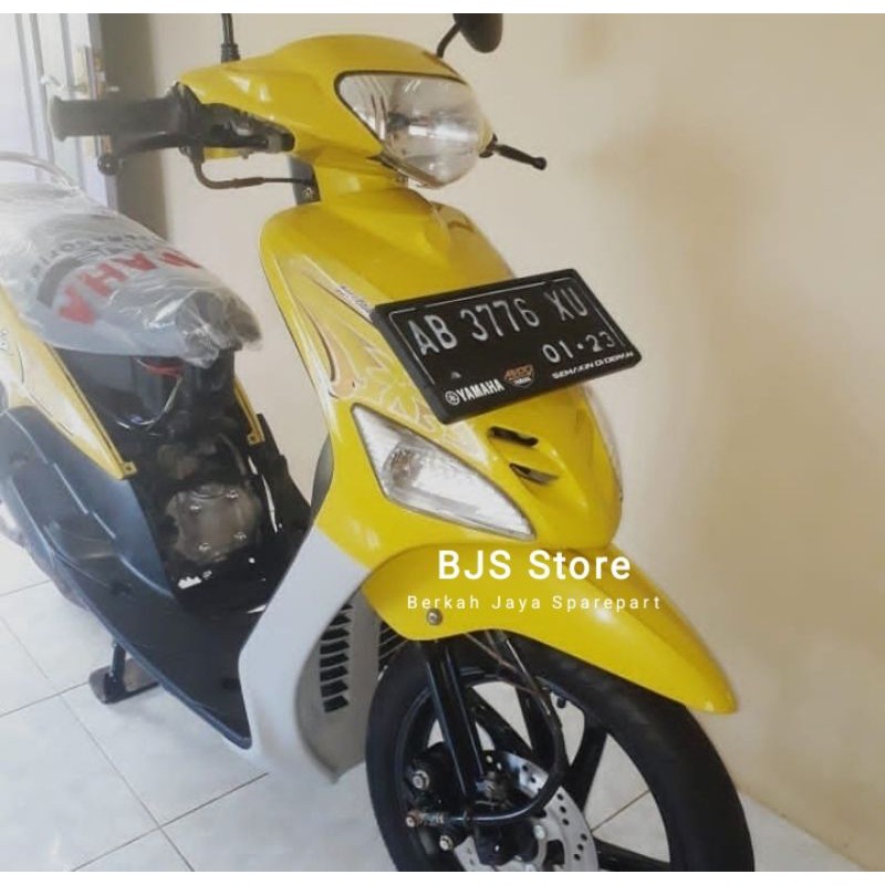 Cover Tempat Wadah Plat Nomor Original Yamaha Fazio Nmax Mio Lexi Aerox Vixion Fino Vega Jupiter fizR Force1 RxKing Freego Gear L2 R15 R25 Nouvo Alfa Zigma V80