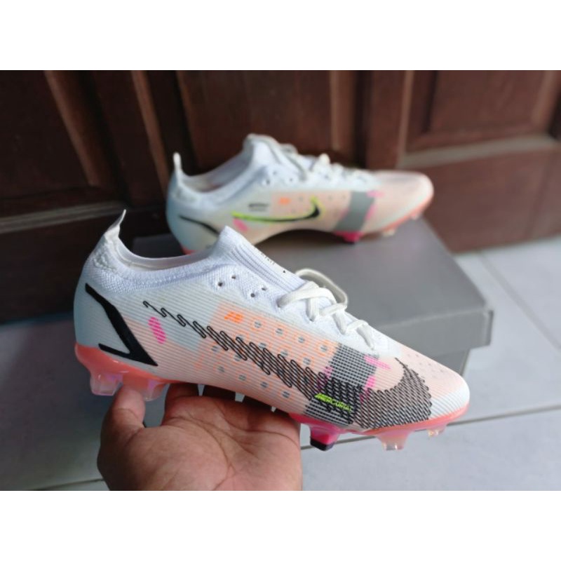 sepatu bola nike mercurial vapor 14 elite rawdacious pack