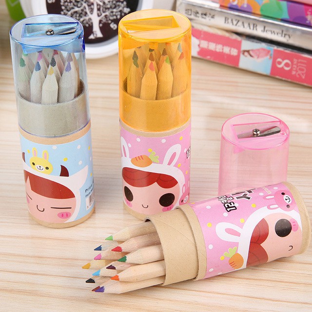 

Crayon 12 Warna Plus Serutan Set pensil Cat pensil warna Rautan