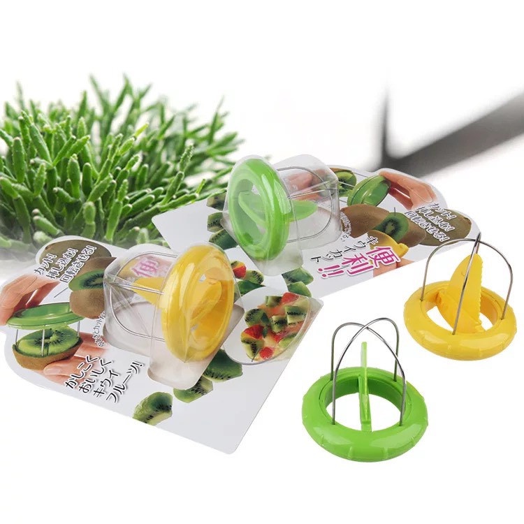 (BOW) Alat Pemotong Kiwi Funny Kitchen Kiwi Special Splitter