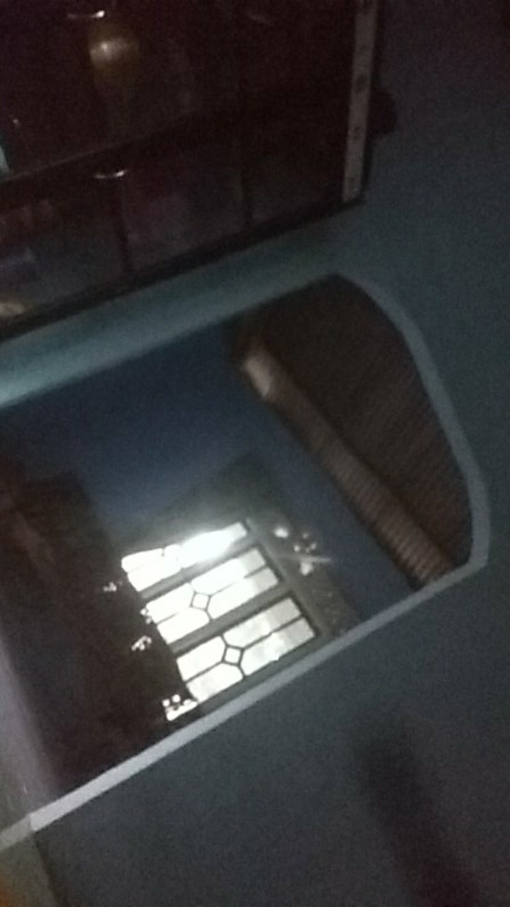 Bayar Di Tempat (cod) Wallpaper Dinding Motif Kembang Emas ±45 Cm X 10 M