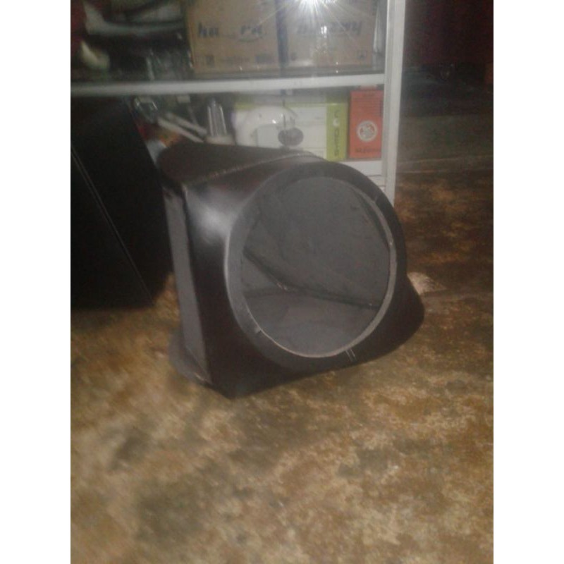 Box Sudut Speaker Custom Calya Sigra