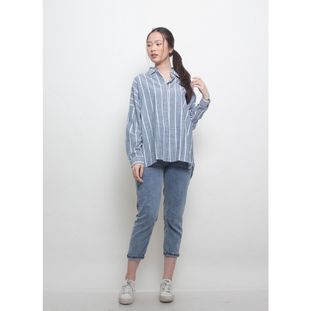 Ixora Ulya Oversized Shirt - Kemeja Wanita Oversized Blouse Berkancing Fashion Wanita-2