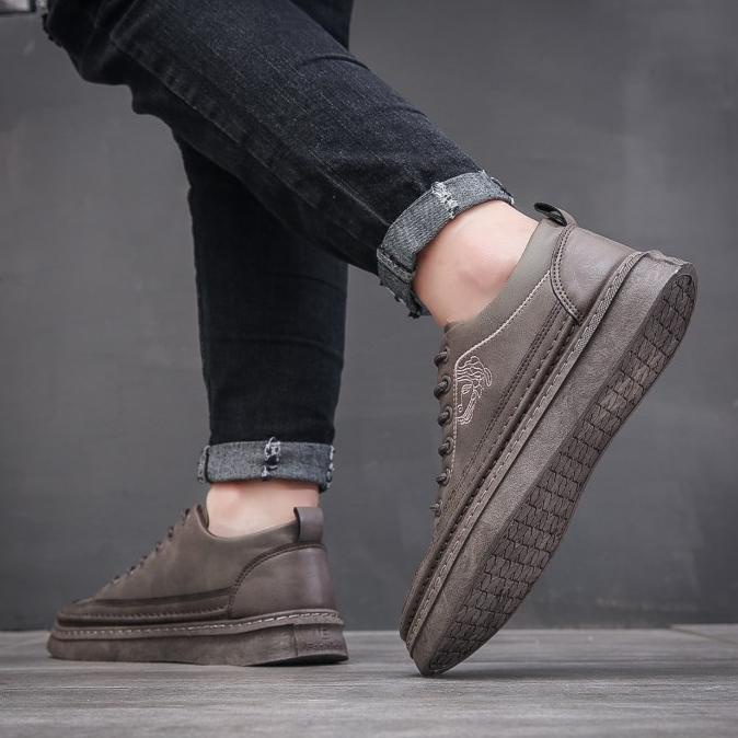 Pennay Sepatu Kasual Sneakers Pria Roman Import Kekinian Terbaru 2021