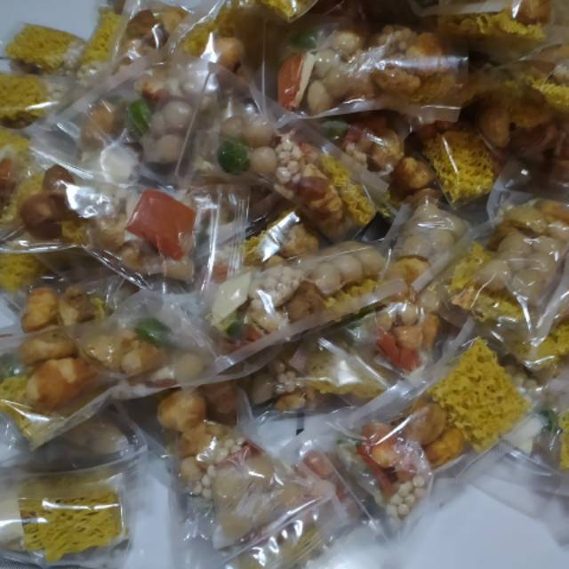 

Bocinakkk (baso aci enakk)