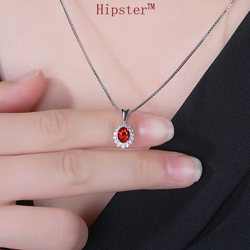 Fashion Elegance Retro Clavicle Chain Colored Gemstone Pendant