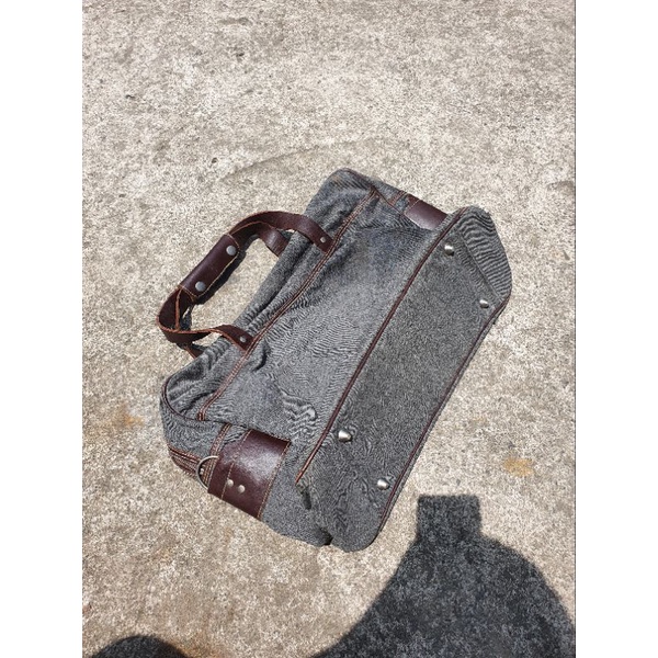 Tas fred perry kondisi masih bagus made in united kingdom