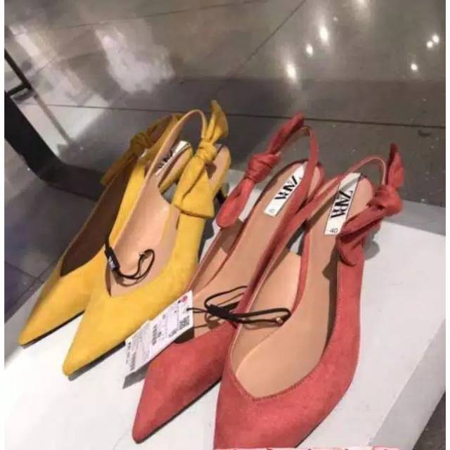 

Special price Original Zara heels free box + paperbag