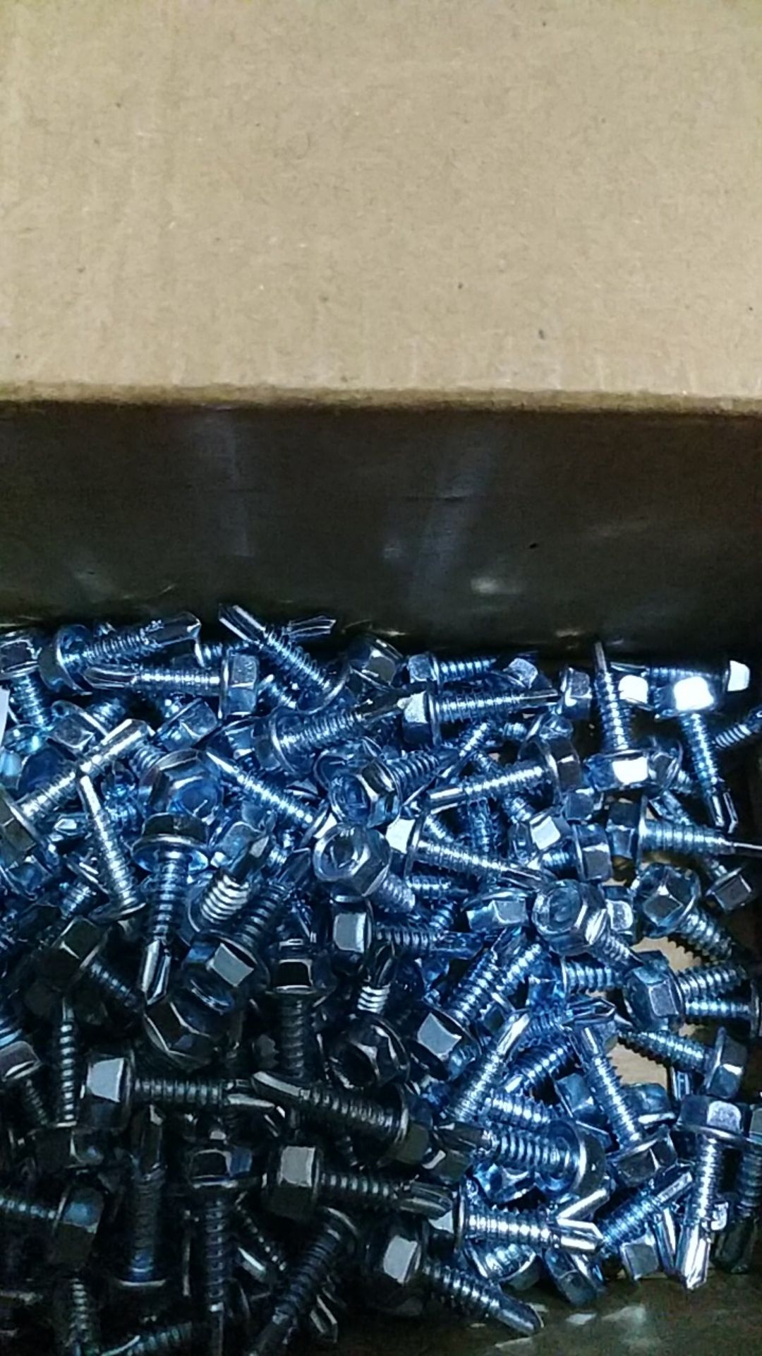 Skrup Roofing Putih Baja Ringan 10x19 Moon Lion Steel