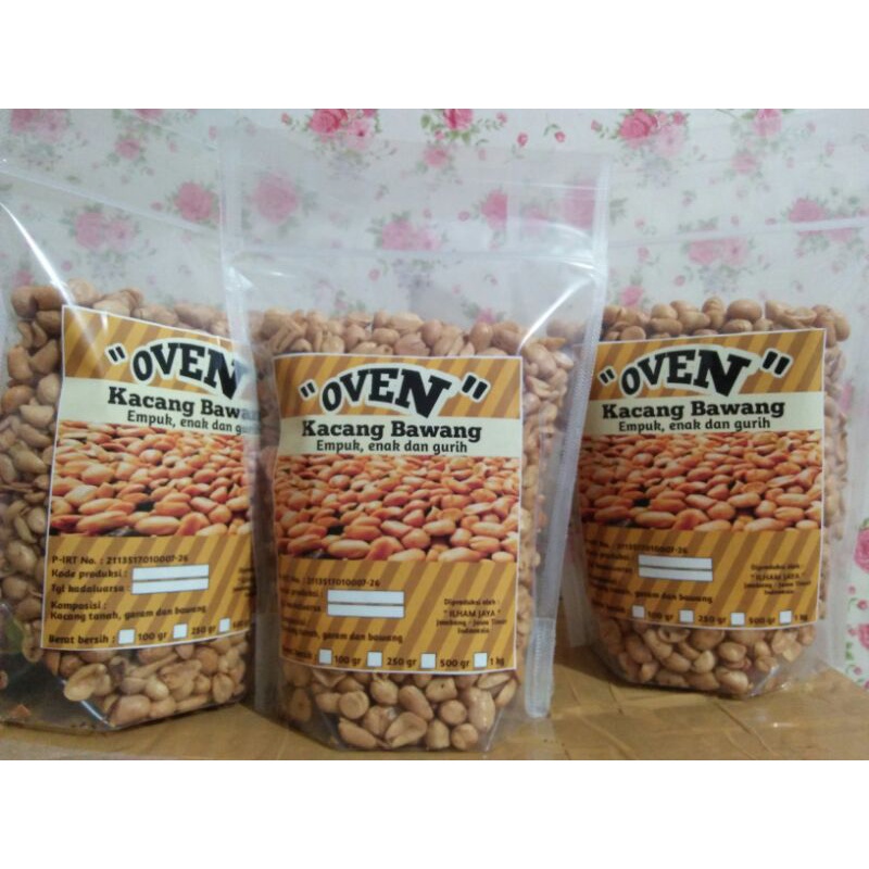 

KACANG BAWANG enak empuk dan gurih , izin P-IRT 500gr