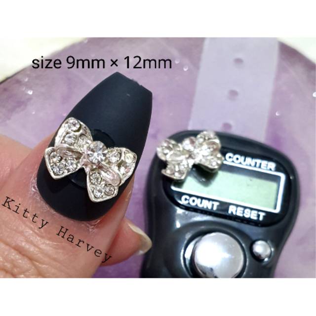 Charm nail cute bow