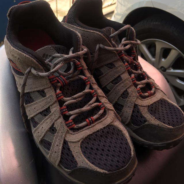 Preloved sepatu columbia mens ukuran 42 beli di amerika
