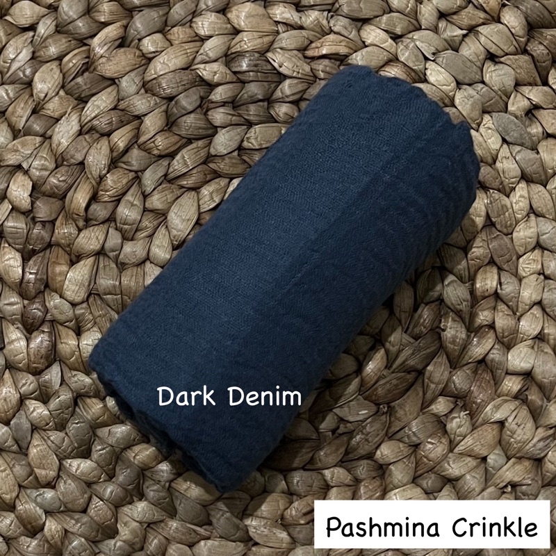 Pashmina crinkle Part 1 Hijab pasmina kusut Lavanya By Azzara-Dark Denim