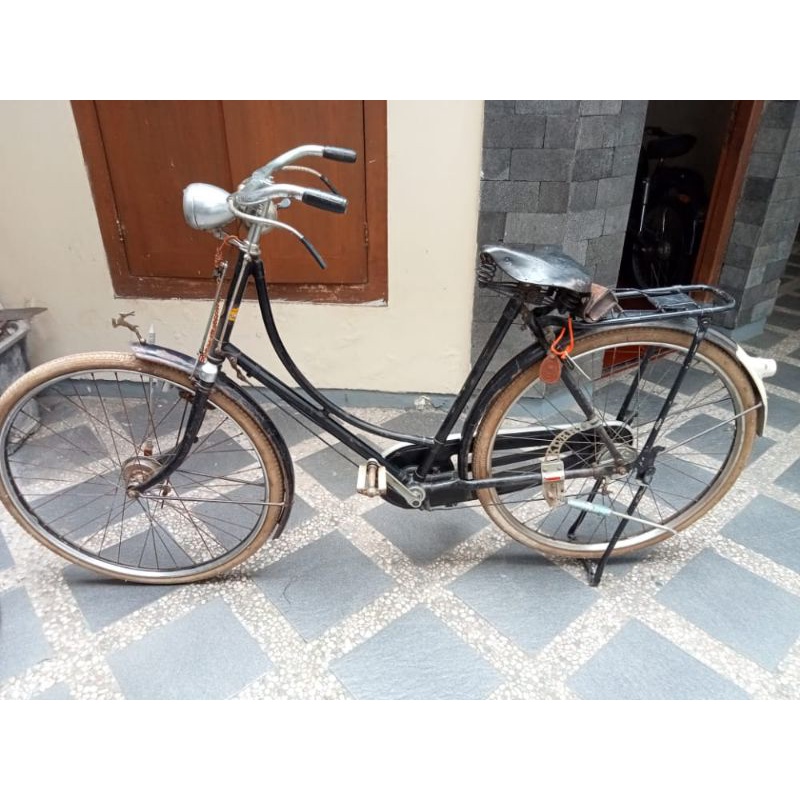 Sepeda Antik Gazelle Seri 8