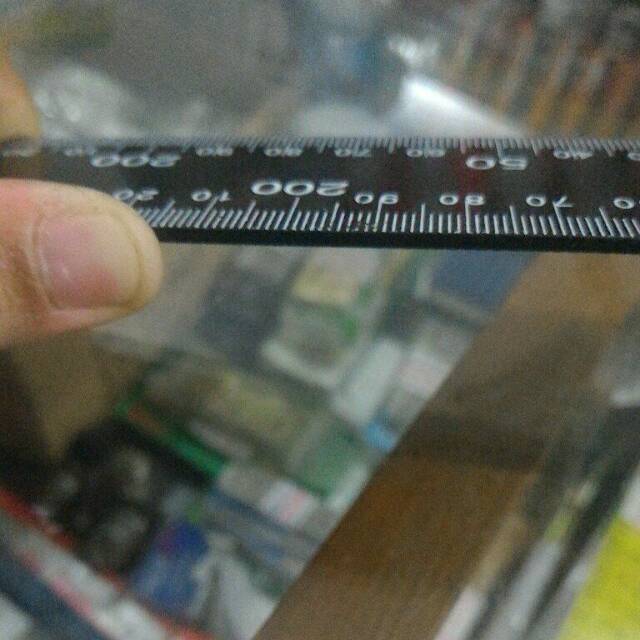 

PENGGARIS SIKU BESI DAN ANTI KARAT PANJANG 30 CM PRESISI BERKUALITAS TERLARIS