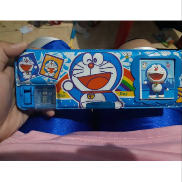 

kotak pensil doraemon (kalkulator. 2kg)
