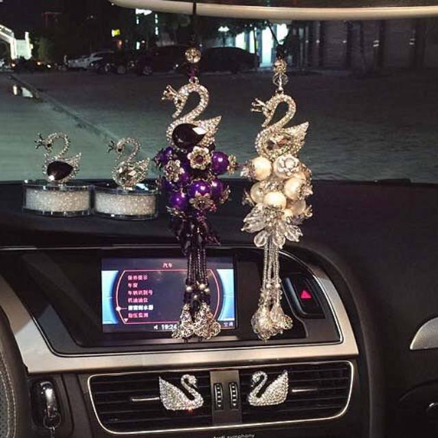 Gantungan Spion Car Bunga Middle Mirror Mobil Mewah Swarovski Angsa Swan Limited Edition Premium