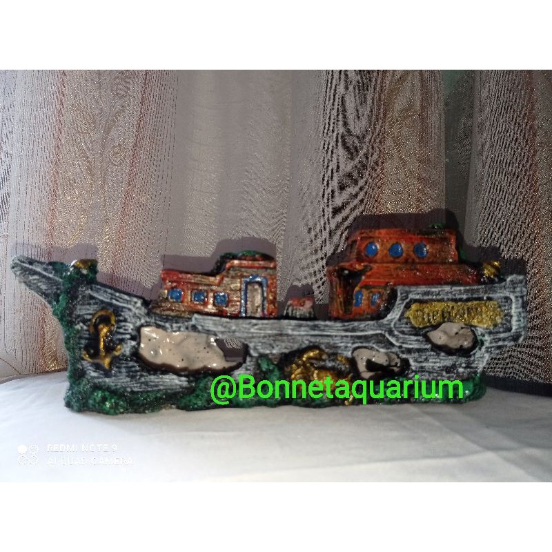 MAINAN HIAS AQAURIUM FIBER KAPAL PANJANG