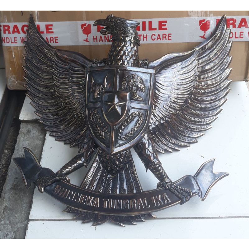 lambang garuda pancasila perunggu 40 cm