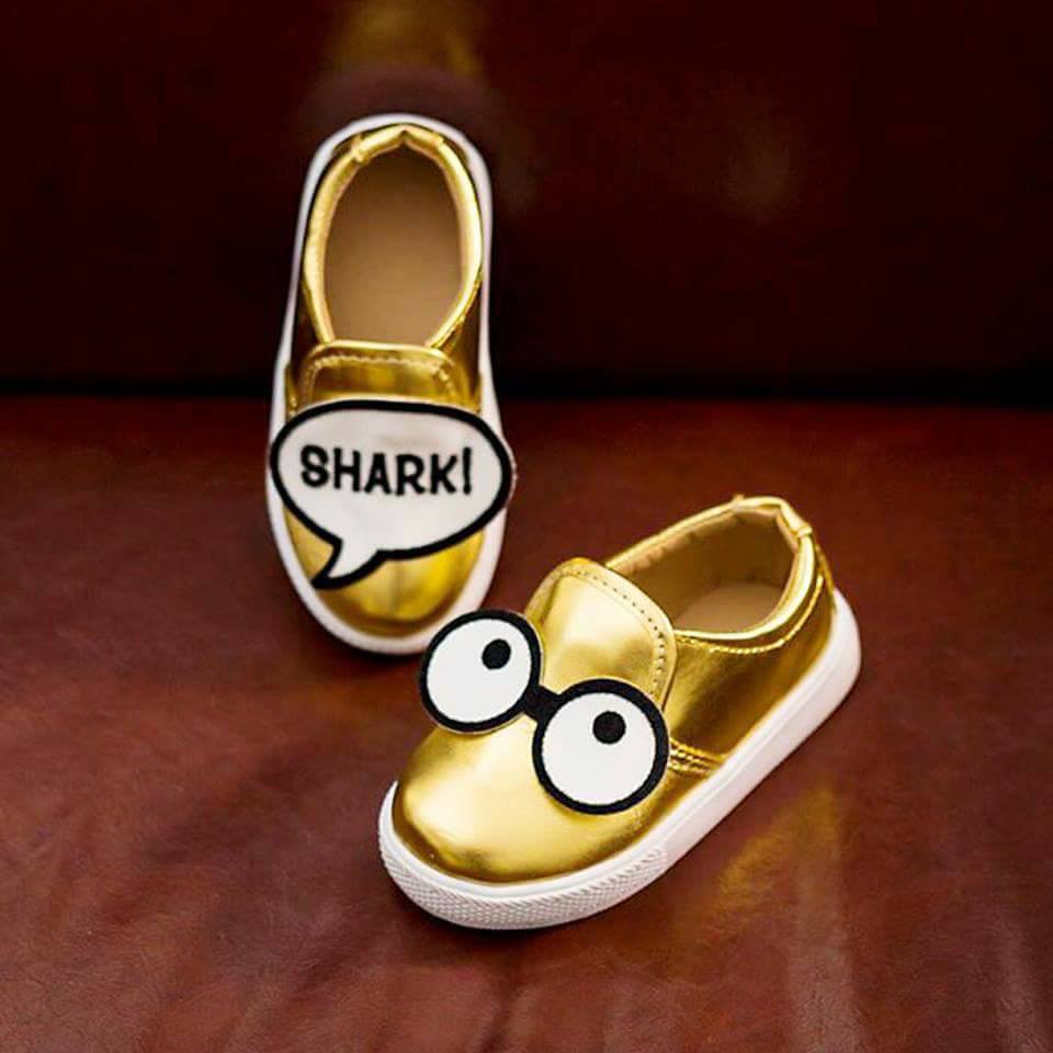 Sepatu Anak Cowok Cewek Eye Shark Gold Shoes