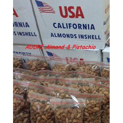 

Almond Roasted (Kacang Panggang/Bakar) Usa California Inshell 1000Gr Lowienjan24