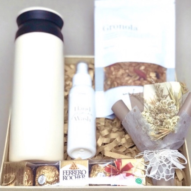 

Hampers Birthday/Gift Anniversary