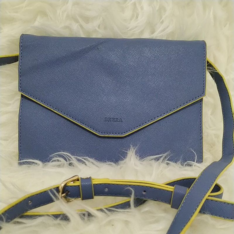 Preloved sling bag Brera