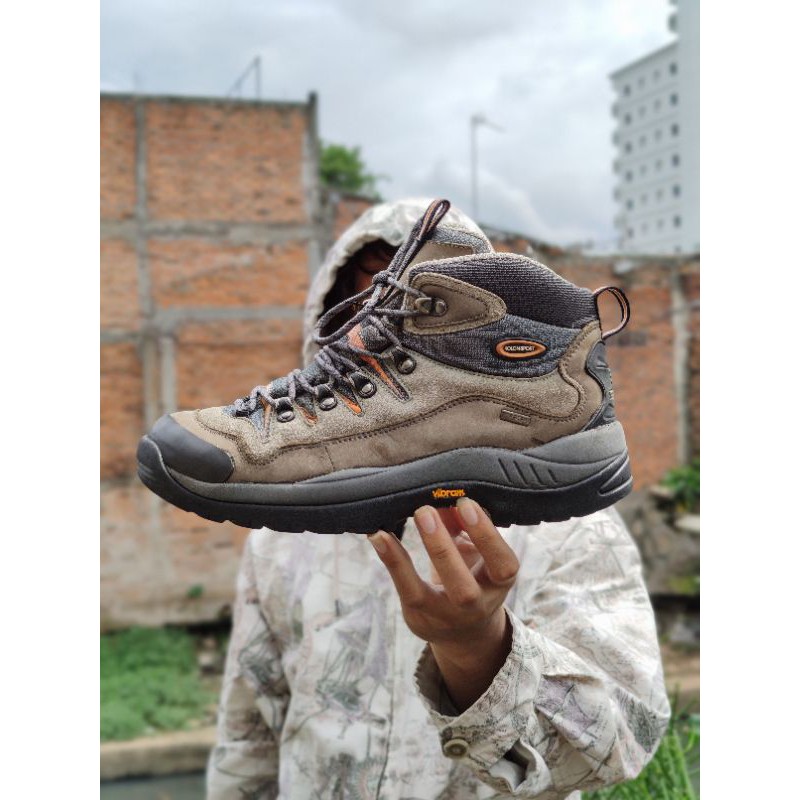 Sepatu KOLON SPORT outdoor original