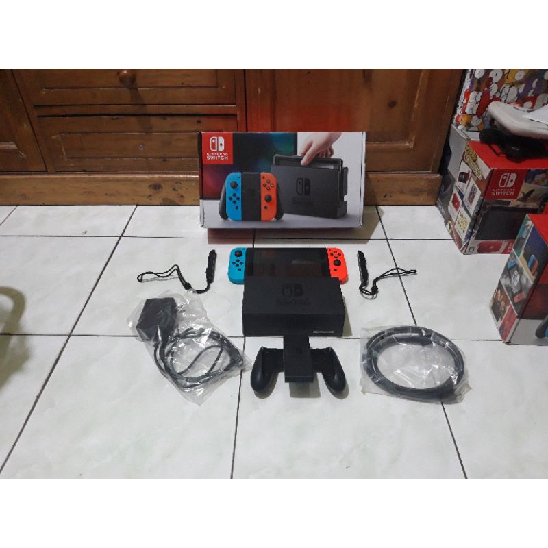 nintendo switch v1 ofw fullset second / switch v1 ofw original nintendo bukan nintendo switch 2 swit
