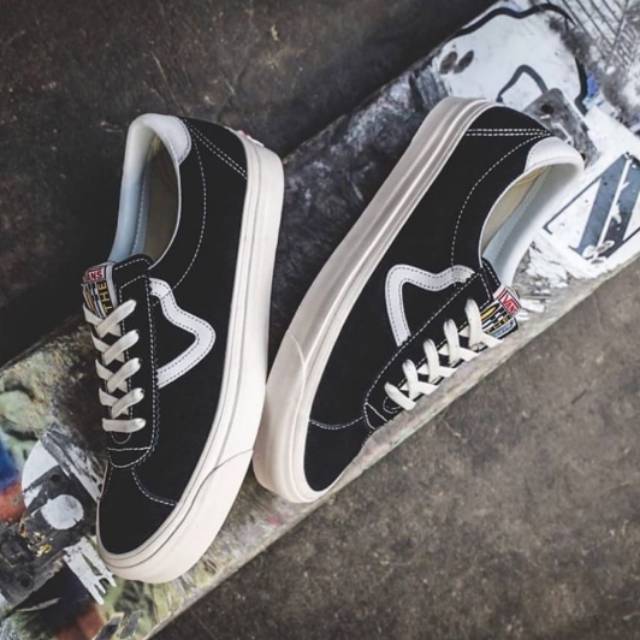 Vans DX Style