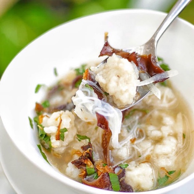 

Tekwan komplit 1 kg (soun,jamur,daunbawang,bawang goreng)