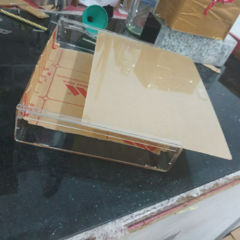 

Box Akrilik tutup sleding 25x25x10