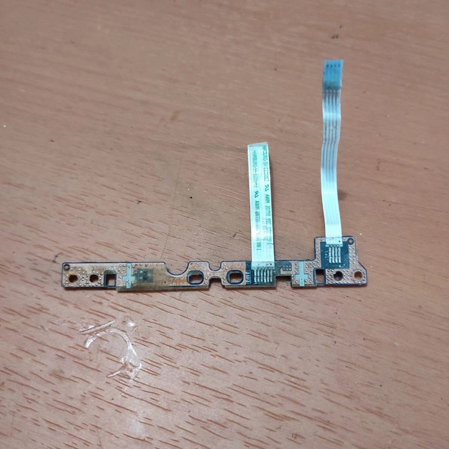 Modul Trackpad Klik Kanan Kiri Notebook Netbook Acer Aspire One AO722