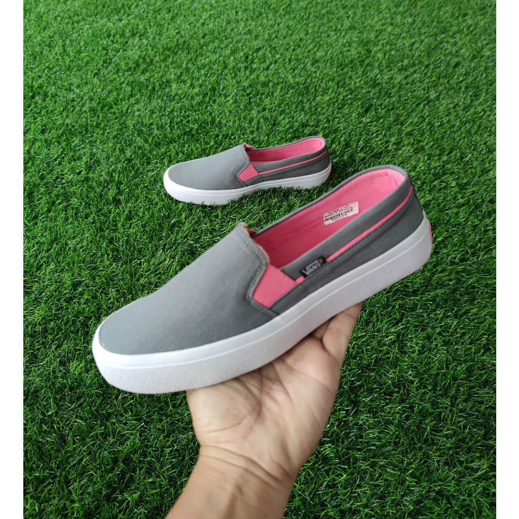 SEPATU SLIP ON WANITA 017 ABU PINK.SEPATU PUTIH.SEPATU KERJA.SEPATU SANTAI.SEPATU WANITA.SEPATU SLIP ON.SEPATU SNEAKERS