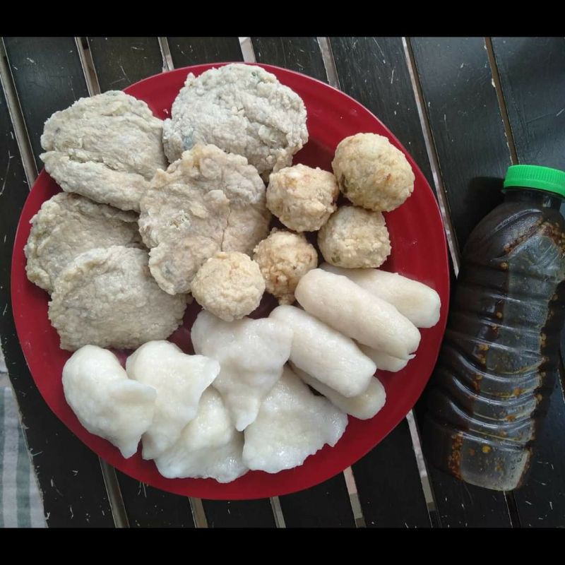 

PEMPEK YULIA [BISA COD] PEMPEK TENGGIRI SPESIAL MIX VARIAN isi 20bj