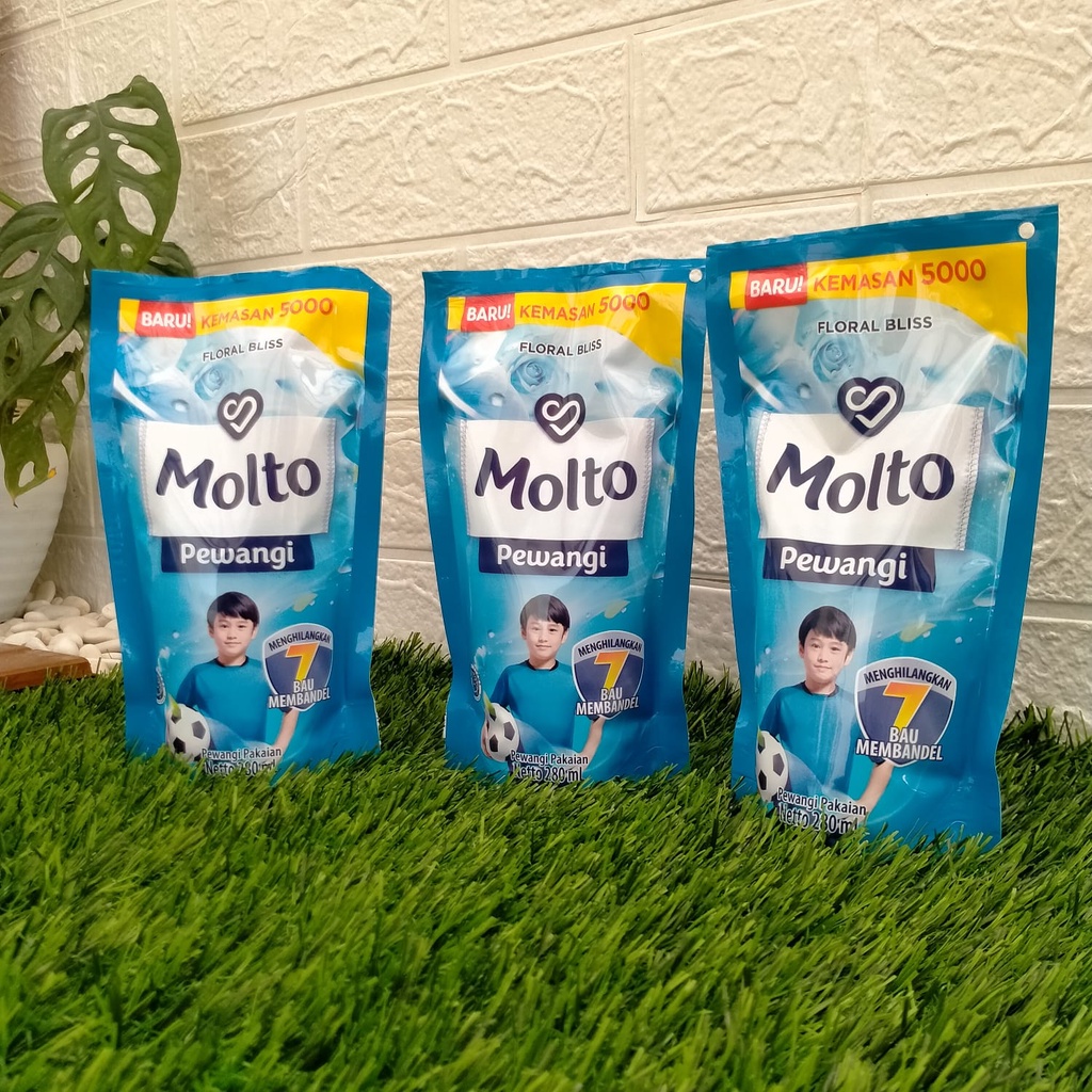 Molto Kemasan 5000 / Molto Pewangi dan Pelembut Pakaian