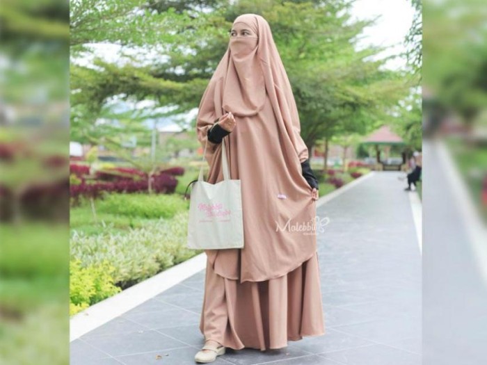 FRENCH KHIMAR NADIN