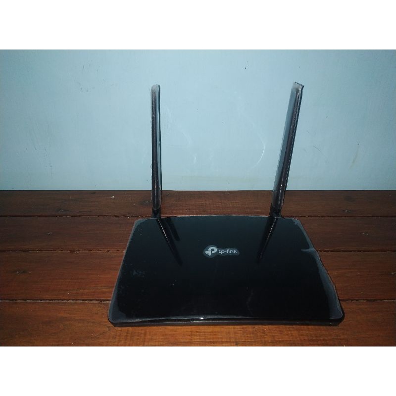 Router TP-Link MR6400 v5.2 bisa sim card all operator (bekas)