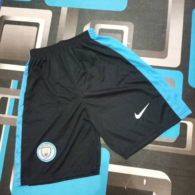 Celana pendek bola olahraga man citi away hitam