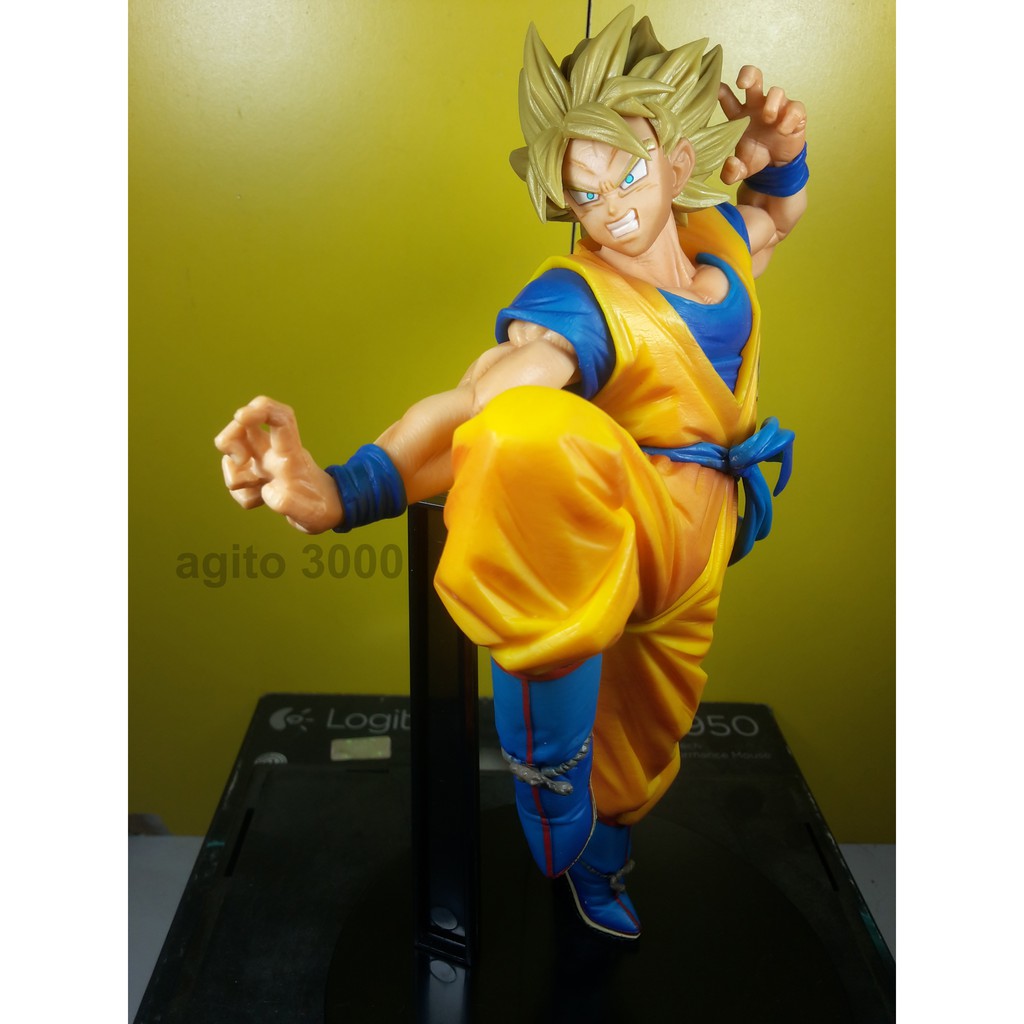 Action Figure Dragon Ball Son Goku SSJ FES Stage 2 ORI