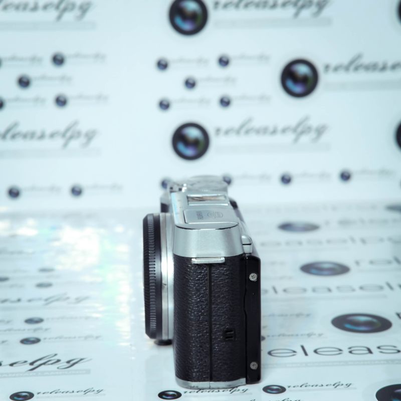 Kamera Mirrorless Fujifilm XM-1 Body only