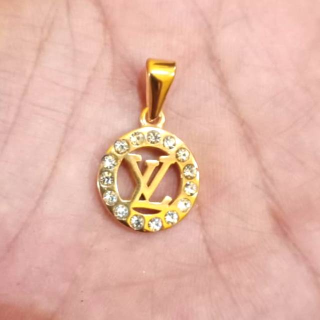 Liontin Titanium LV