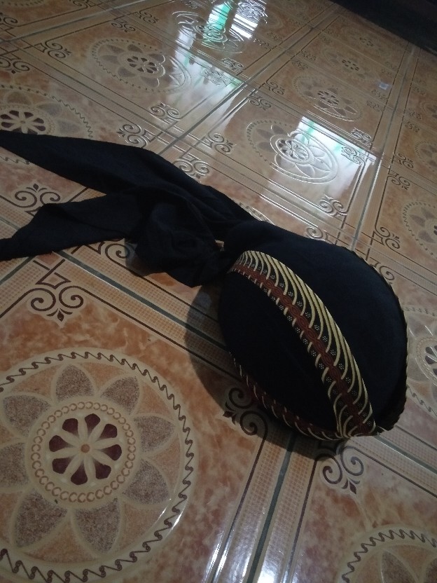 Blangkon Jogja Motif Samurai Kuning